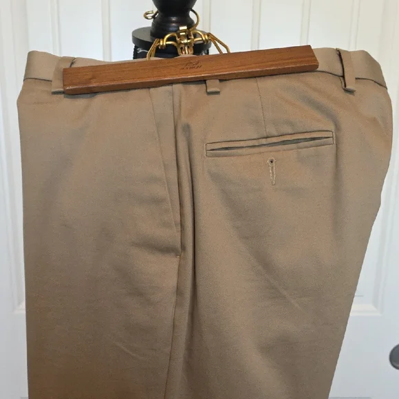 Dockers Tan Dress Pants - 36 X 34 - Picture 1 of 2